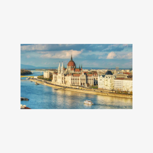 Private boat tour in Budapest for 1 or 2 hours (Fun for Four Package)